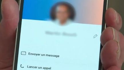 Escroquerie : piégée par un faux-ami sur internet