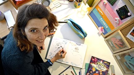 Diane Le Feyer, illustratrice et dessinatrice de&nbsp;Mortelle Adèle, le 20 octobre 2020. (ST?PHANE GUIOCHON / MAXPPP)