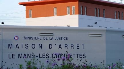 La façade de la maison d'arrêt du Mans (Sarthe), le 21 novembre 2009.&nbsp; (MAXPPP)