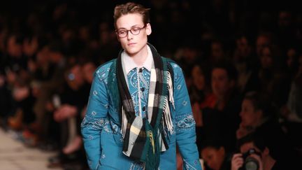 Burberry Prorsum ah 2015-16, à Londres
 (CHEN YICHUAN / IMAGINECHINA)