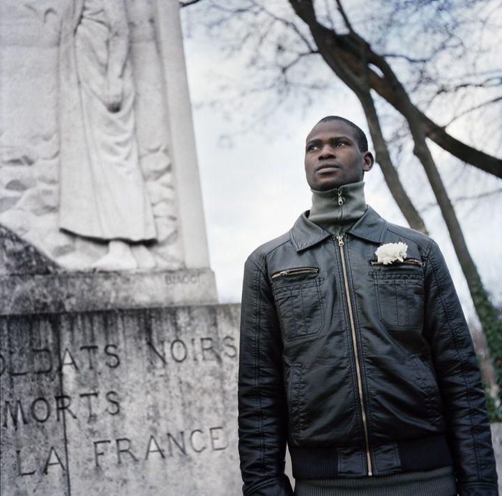 Drissa Traoré, monument à la mémoire des soldats noirs morts pour la France, Jardin d&#039;agronomie tropicale, Bois de Vincennes, Paris, 2011.
 (Laetitia Tura / Bar Floréal.photographie)