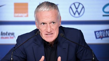 Le sélectionneur de l'équipe de France, Didier Deschamps, lors de l'annonce de son groupe pour le prochain rassemblement des Bleus, le 15 septembre 2022 au siège de la FFF à Paris. (FRANCK FIFE / AFP)