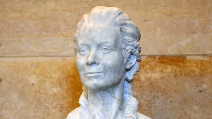 La statue d'Olympe de Gouges à l'Assemblée nationale (19 octobre 2016)
 (Éric Feferberg / AFP)