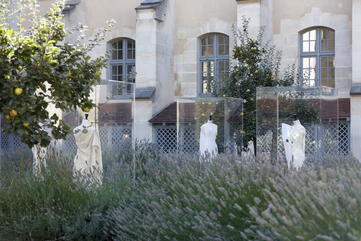 Exposition "Cristobal Balenciaga, le couturier sculpteur" chez Kering au 40 rue de Sèvres dans le cadre des Journées du patrimoine, le 19 septembre 2019 (BALENCIAGA/ERIC SANDER)