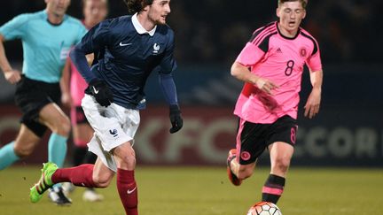 Adrien Rabiot, plaque tournante du milieu de terrain espoirs français (JEAN-FRANCOIS MONIER / AFP)