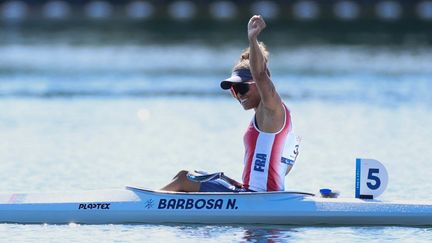 La Française Nélia Barbosa lors des Jeux Paralympiques de Paris sur le bassin nautique de Vaires-sur-Marne, le 6 septembre 2024. (FABIEN BOUKLA / AFP)