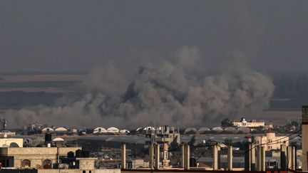 Une vue aérienne de Rafah après un bombardement, au sud de la bande de Gaza, le 3 novembre 2023. (SAID KHATIB / AFP)