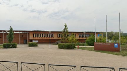 L'entrée du lycée&nbsp;Pierre-Joël-Bonté de Riom (Puy-de-Dôme) sur une image prise en août 2019 par le service Google Maps. (GOOGLE MAPS)