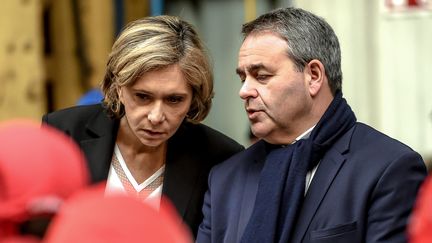 Valérie Pécresse et Xavier Bertrand, le 19 février 2019, à Valenciennes (Nord).&nbsp; (PHILIPPE HUGUEN / AFP)