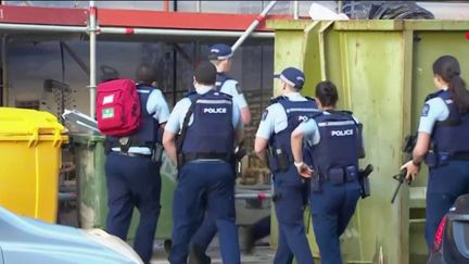 Une fusillade a fait trois morts en Nouvelle-Zélande, dont le tireur. Et ce, à quelques heures de l’ouverture du mondial de football féminin.