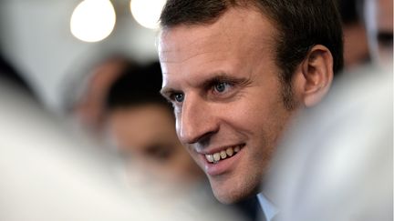 Emmanuel Macron star des "primaires de l'économie" de la droite