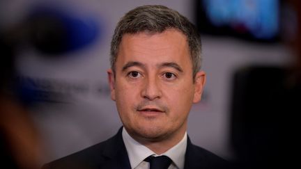 Le ministre de l'Intérieur Gérald Darmanin, lors d'une conférence de presse en Guadeloupe, le 20 novembre 2021. (JULIEN DE ROSA / AFP)