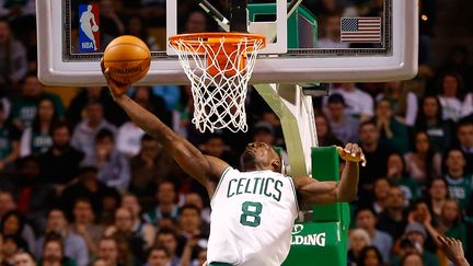 Jeff Green au dunk (JARED WICKERHAM / GETTY IMAGES NORTH AMERICA)