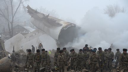 Au moins 37 morts après le crash d'un avion-cargo au Kirghizistan