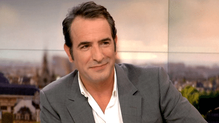 Jean Dujardin sur le plateau de France 2 pour présenter "La French" de Cédric Jimenez
 (France 2 / Culturebox)