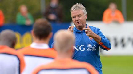 Guus Hiddink et ses troupes à l'entraînement (WILDBILD / AFP)