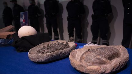 Des objets archéologiques marocains saisis en France en 2005-2006 et restitués au Maroc. Au Mucem à Marseille, le 15 octobre 2020. (CHRISTOPHE SIMON / AFP)