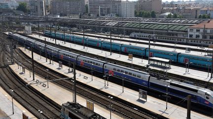 SNCF : les annonces du gouvernement sur la dette sont-elles suffisantes ?