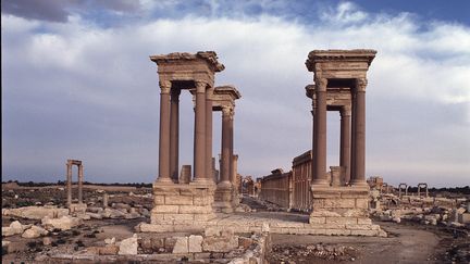 Vue des ruines du site de Palmyre, le Tetrapyle (Syrie), le 1er octobre 2016.&nbsp; (Luisa Ricciarini / Leemage / AFP)