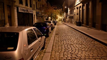 Une rue de Saint-Etienne (Loire) sous couvre-feu le 21 octobre 2020 (illustration) (R?MY PERRIN / MAXPPP)