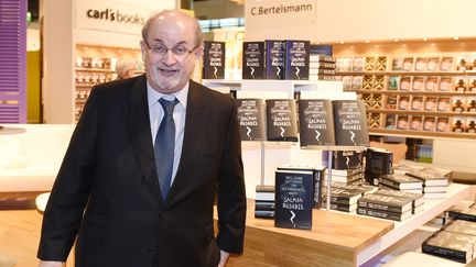 Salman Rushdie à Francfort, où il présente son dernier roman, "Two Years, Eight Months and Twenty-Eight Nights"
 (Jens Kalaene / DPA-Zentralbild / DPA Picture Alliance / AFP)