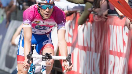 Thibaut Pinot en rose sur le Tour des Alpes (REINHARD EISENBAUER / APA)