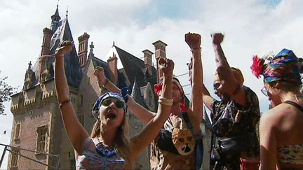 Le Château d'Avrilly, théâtre de 3 jours de fête et de musique électro.
 (France 3 Culturebox (capture d&#039;écran))