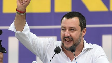 Matteo Salvini lors d'un meeting de la Ligue, dimanche 1er juillet à Pontida (Italie). (MIGUEL MEDINA / AFP)