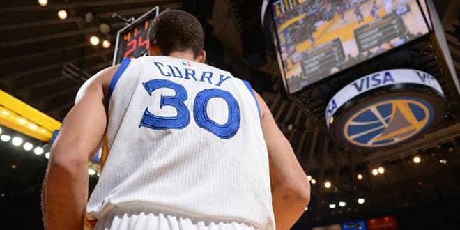 Stephen Curry est-il favori au titre de MVP ?