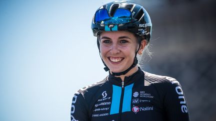 Juliette Labous, ici de la première étape du Tour de France femmes 2022, a terminé 4e de l'épreuve. (CHRISTOPHE PETIT TESSON / EPA)