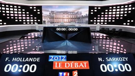 Le plateau du d&eacute;bat Hollande-Sarkozy, le 2 mai sur France 2. (FRANCK FIFE / POOL)