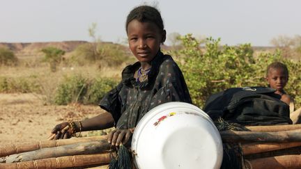 Des enfants au Niger, pays le plus jeune du monde. (DIDIER BERGOUNHOUX / AFP)