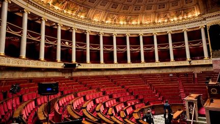 L'hémicycle lors d'une journée d'accueil des députés nouvellement élus à l'Assemblée nationale, à Paris, le 1er juillet 2024. (BERTRAND GUAY / AFP)