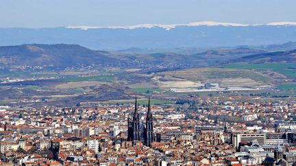 L'Auvergne et sa plus grande ville, Clermont -Ferrand, mettent en ligne 50 emplois dans l'industrie, avec un accompagnement pour le logement (ROUSSEL/SIPA / SIPA)