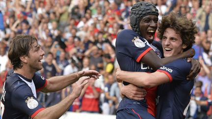 La joie de Maxwell, Matuidi et Adrien Rabiot pour le PSG