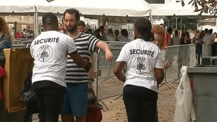 La fouille à l'entrée de Rock en Seine
 (France 3 Culturebox)