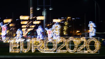 Le tirage au sort de l'Euro 2020 est organisé à Bucarest (Roumanie), le 30 novembre 2020. (CHRISTIAN CHARISIUS / DPA / AFP)