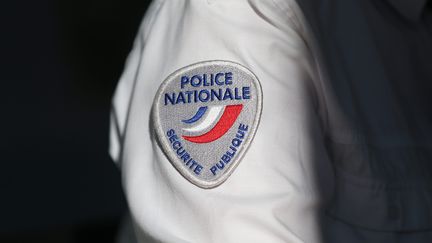 Écusson d'un commissaire de police (illustration), le 11 février 2021.&nbsp; (HERVÉ KIELWASSER / MAXPPP)