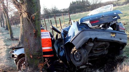 &nbsp; (La baisse de 11% du nombre de morts sur les routes en mars tranche dans un contexte de relâchement des conducteurs © Maxppp)