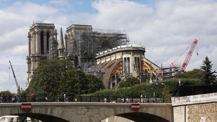 La cathédrale Notre-Dame de Paris entre échafaudages et grues, le 16 août 2019 (CHINE NOUVELLE/ SIPA / XINHUA)