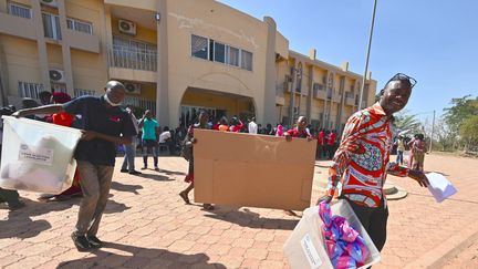 La préparation des élections générales à Ouagadougou (Burkina Faso), samedi 21 novembre 2020. (ISSOUF SANOGO / AFP)