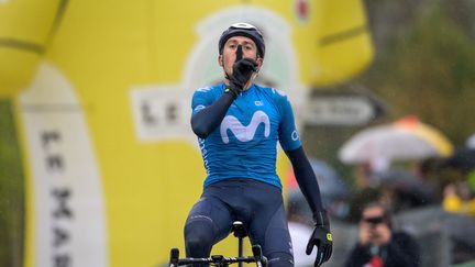 Marc Soler (Movistar) remporte la troisième étape du Tour de Romandie et prend la tête du classement général. (FABRICE COFFRINI / AFP)