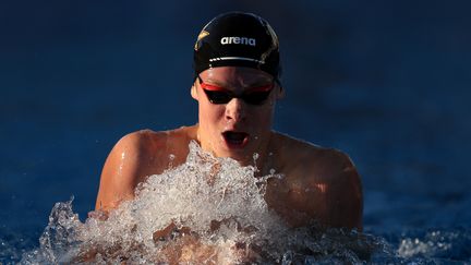 Léon Marchand lors de la finale du 200 m quatre nages, le 2 avril 2022, à San Antonio (Etats-Unis). (MADDIE MEYER / GETTY IMAGES NORTH AMERICA)