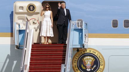 Melania et Donald Trump le 23 mai 2017 à l'aéroport de Tel-Aviv. (JACK GUEZ / AFP)