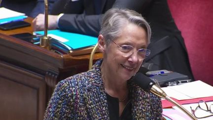 Mardi 10 janvier, la Première ministre Elisabeth Borne a présenté les détails de la réforme des retraites, suscitant la grogne d'une grande partie de l'opposition et des principaux syndicats. (FRANCEINFO)