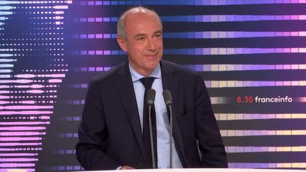 Olivier Marleix, président du groupe LR à l'Assemblée nationale, était mercredi 20 juillet l’invité du 8h30 franceinfo.&nbsp; (FRANCEINFO / RADIOFRANCE)