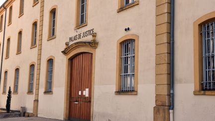 Le palais de justice de Roanne.&nbsp; (YVES SALVAT / MAXPPP)