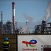 La raffinerie TotalEnergies de Donges (Loire-Atlantique), le 20 janvier 2023. (LOIC VENANCE / AFP)