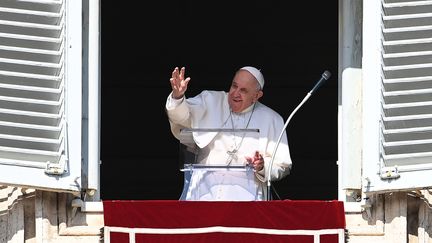 Le pape François, le 24 octobre, au Vatican. (VINCENZO PINTO / AFP)