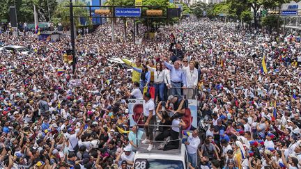 Les dirigeants de l'opposition au cours d'une manifestation à Caracas, au Venezuela, le 30 juillet 2024, deux jours après l'élection présidentielle. (MATIAS DELACROIX / AP / SIPA)